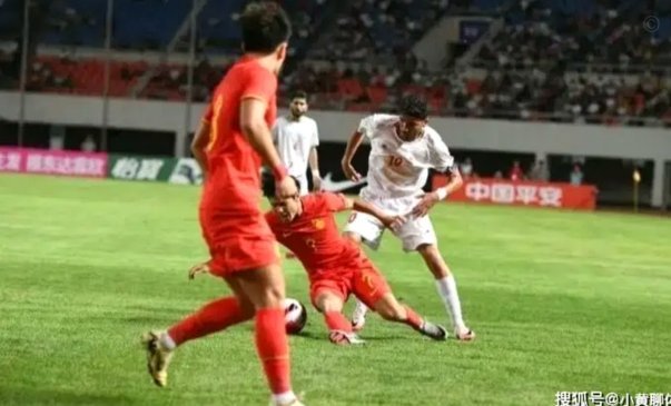 国足狂轰24脚射门0进球 终结能力不足问题全面爆发