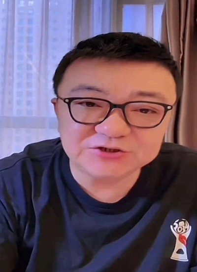 董路粉丝说董路从来没说过小球员坏话 看看这段视频